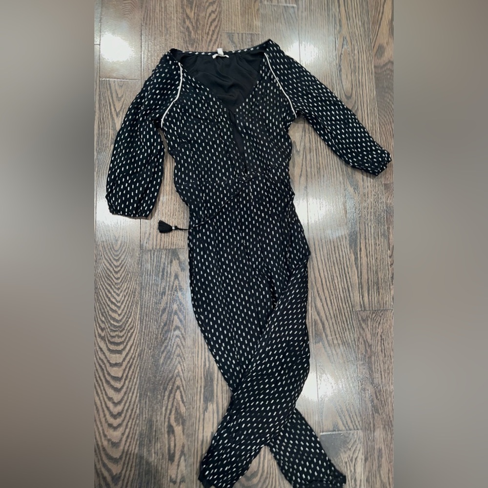 Business jumpsuit European style with beautiful engraving.